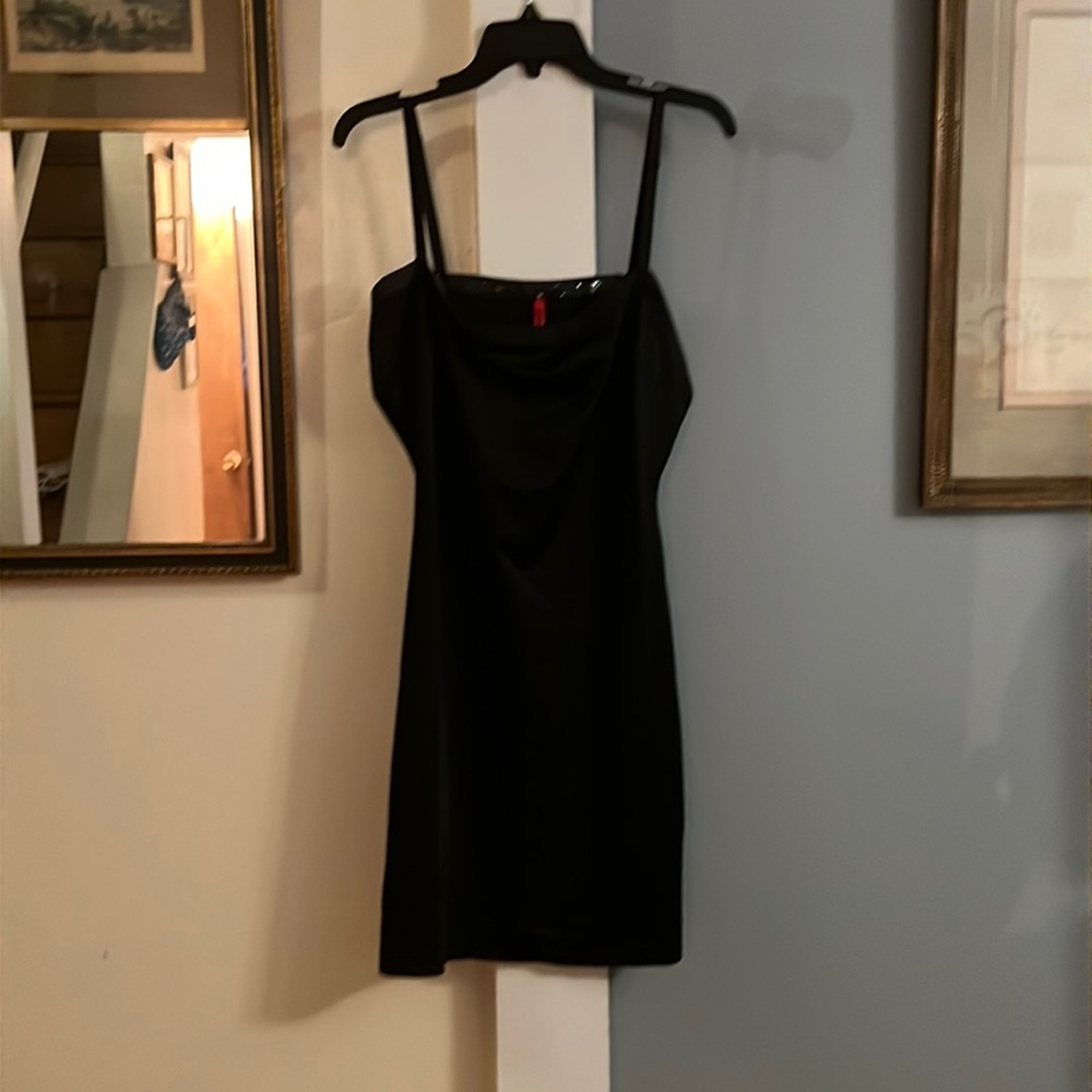 Black slip shape wear